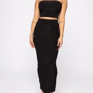 des skirt set from fashion nova never worn size large strapless top